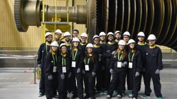 Alumnos del Máster de Industriales de la Universidad Politécnica de València visitan la central de Cofrentes